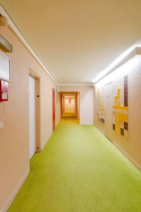 Nice Apartment With Amazing View Of Paris With Private Parking 0*,