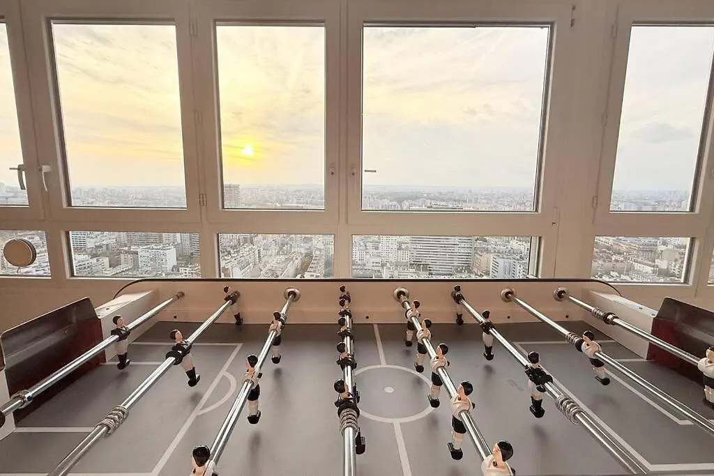 Nice Apartment With Amazing View Of Paris With Private Parking